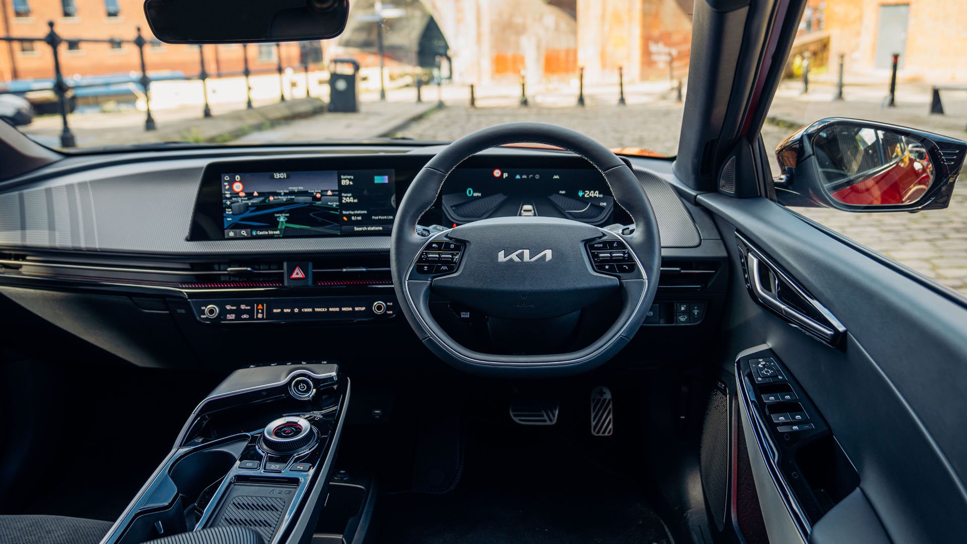 Kia EV6 Review & Prices 2023 AutoTrader UK